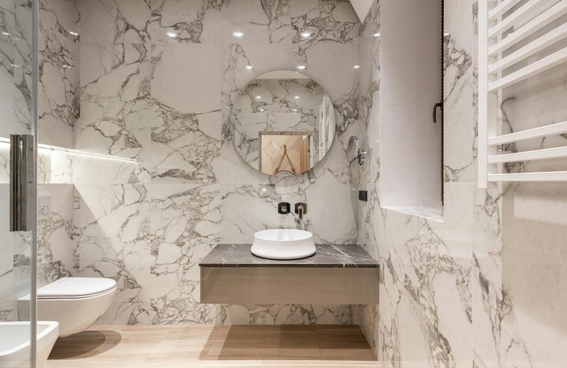 Designing a Sustainable Bathroom From the Pipes Up